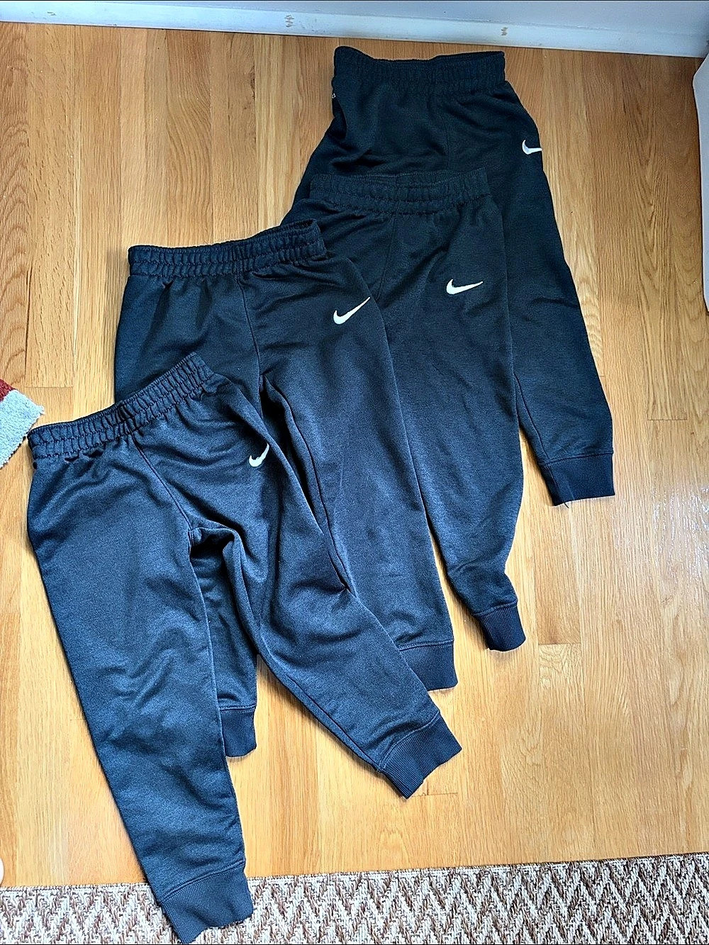Nike Dri-FIT Boys' Sweatpants 4-Pack Black medium (6)
